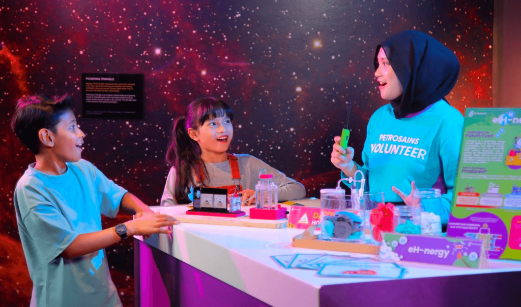 petrosains_volunteer_7